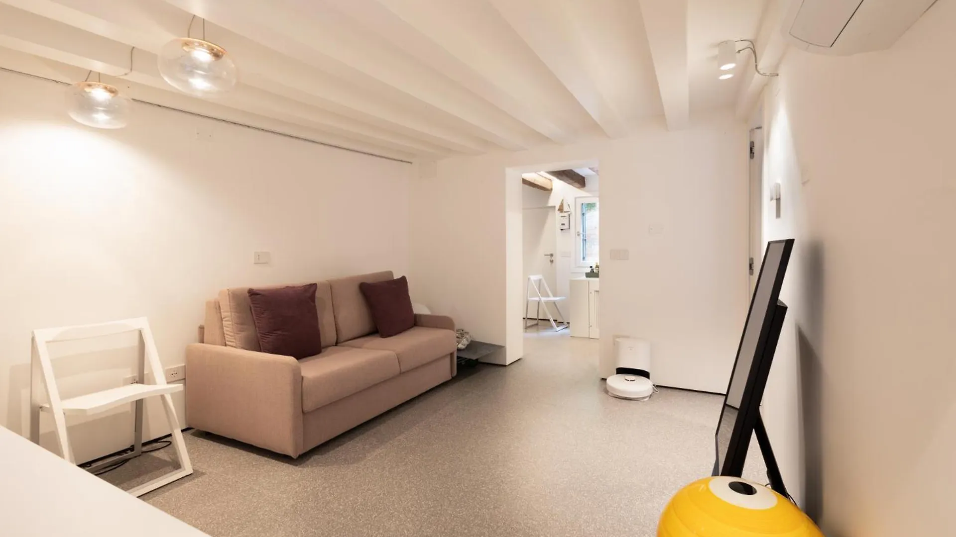 Peggy'S Retreat Luxbotiquehome ~ Wifi + Patio Venedik Daire
