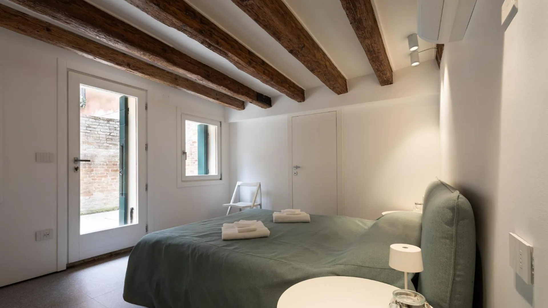 Apartment Peggy'S Retreat Luxbotiquehome ~ Wifi + Patio Venice Italy